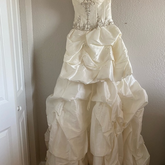 Christian Michele White Ball Gown - Picture 5 of 7